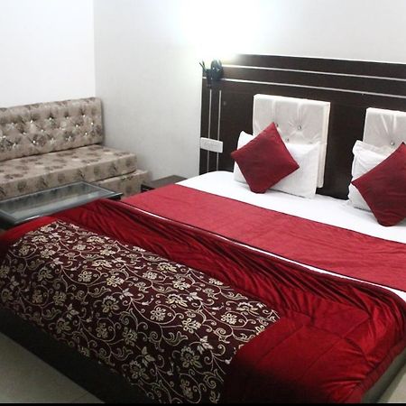 أمريتسار Oyo 16415 Hotel Kishore International المظهر الخارجي الصورة